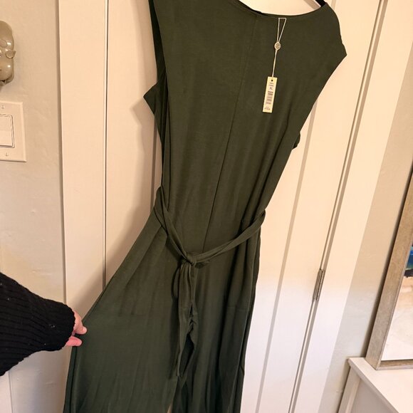 MAX STUDIO Olive Green Cap Sleeve Wide Leg Jumpsuit — Size XL - Picture 4 of 11